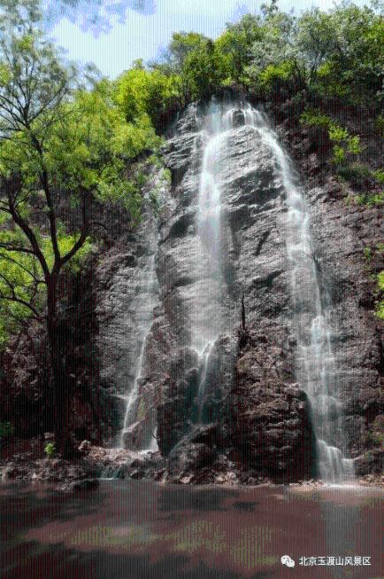 逃出平静乡村